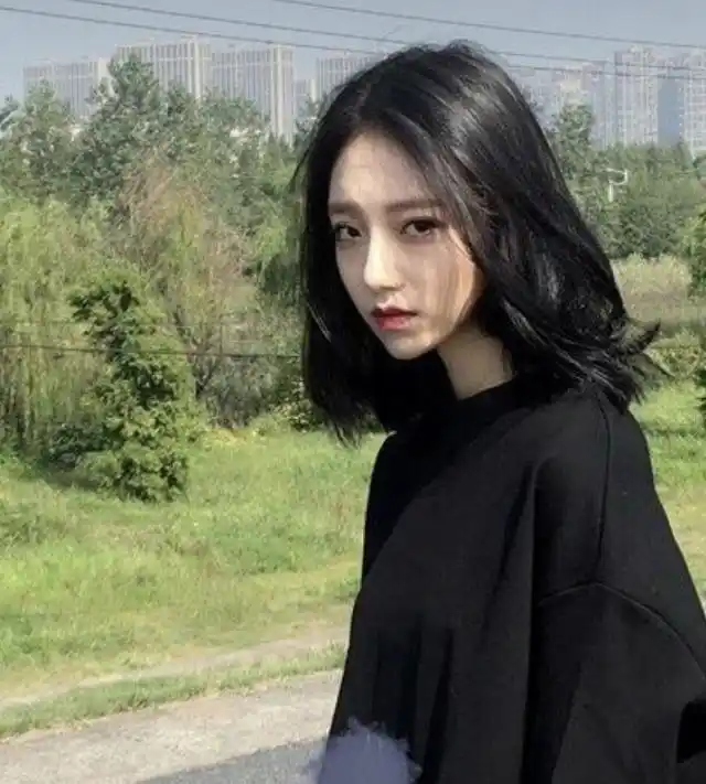 女明星齐肩卷发_空气刘海齐肩发_秋冬齐肩发