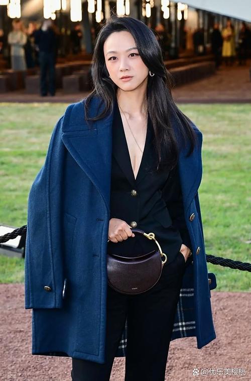 中性西装写真_中性西装 女明星_中性风女生西装