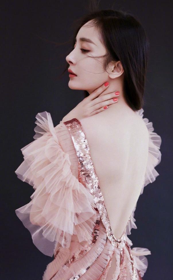 盘点那些黑全网黑过的明星，果然经历过黑暗就是光明